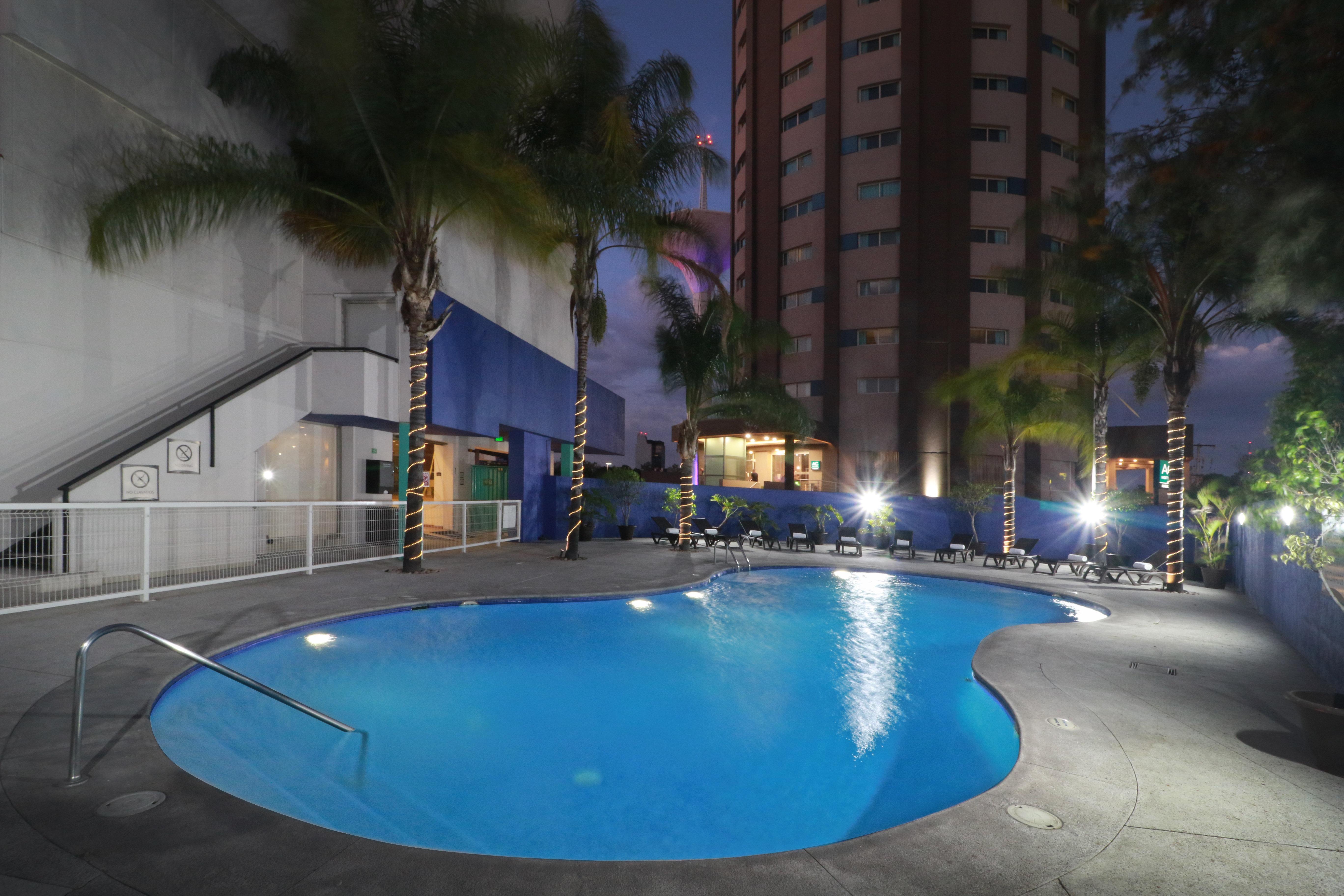 Staybridge Suites Guadalajara Expo By Ihg Zapopan Exterior photo