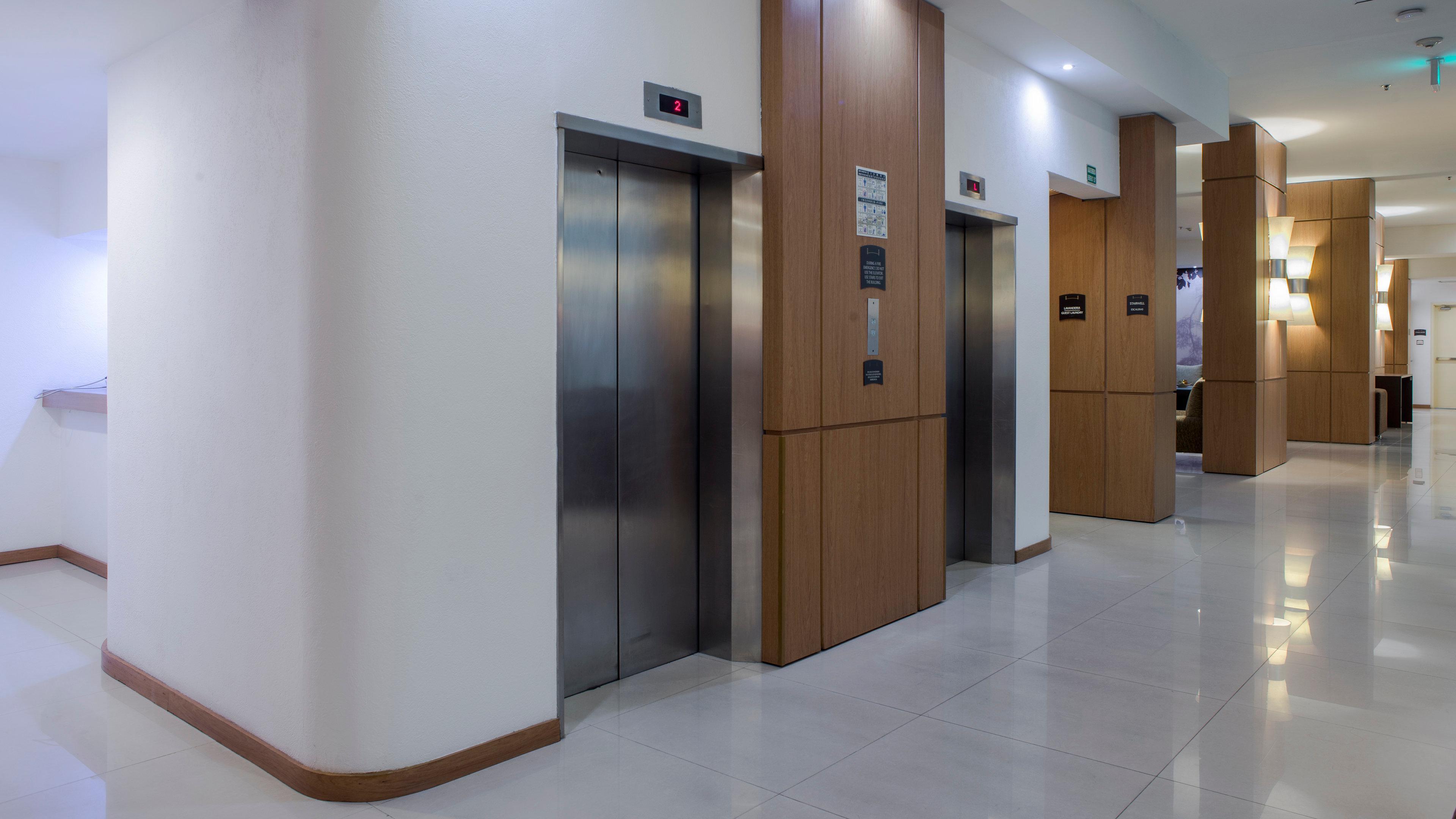 Staybridge Suites Guadalajara Expo By Ihg Zapopan Exterior photo